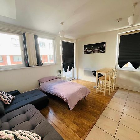 London Modern Flat Near Transports Daire Dış mekan fotoğraf