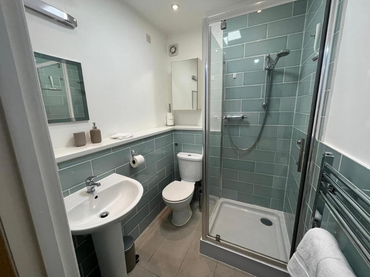 London Modern Flat Near Transports Daire Dış mekan fotoğraf