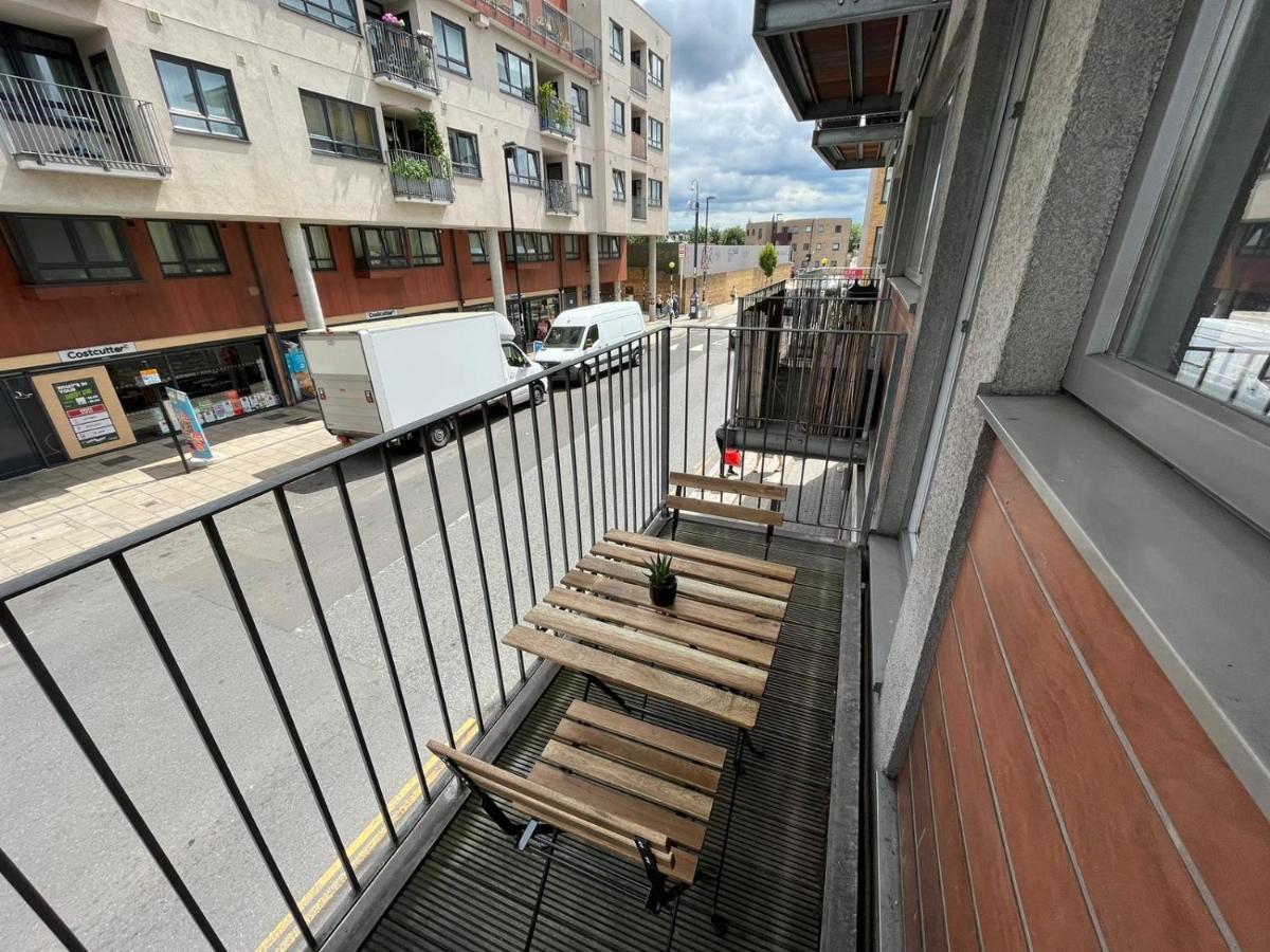 London Modern Flat Near Transports Daire Dış mekan fotoğraf