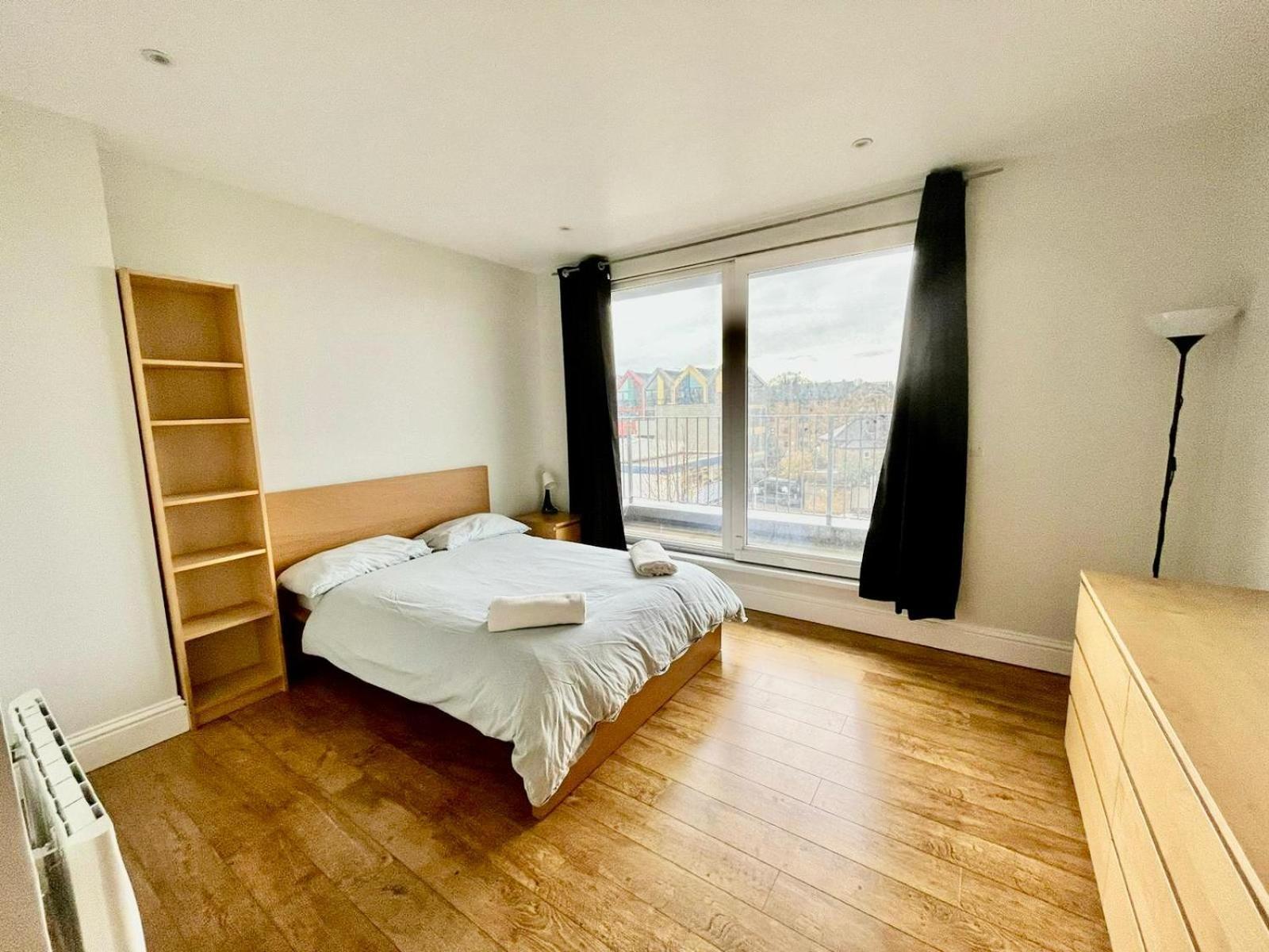 London Modern Flat Near Transports Daire Dış mekan fotoğraf