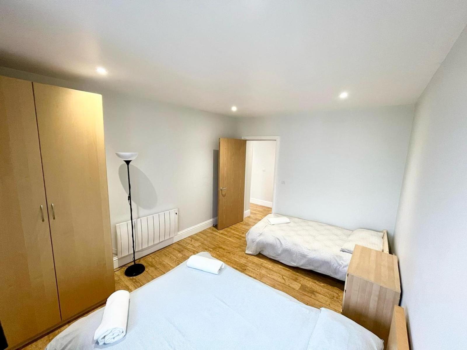 London Modern Flat Near Transports Daire Dış mekan fotoğraf